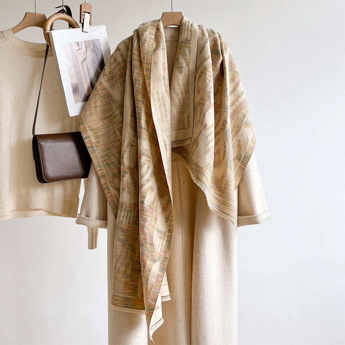 Pashmina Wrap Large - وشاح نسائي من الكشمير الصناعي مع