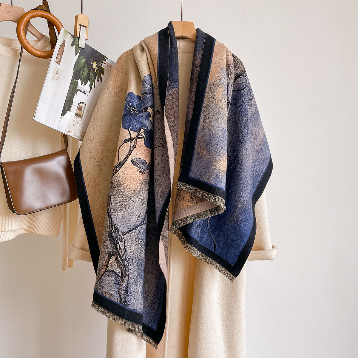 Pashmina Wrap Large - وشاح نسائي من الكشمير الصناعي قابل