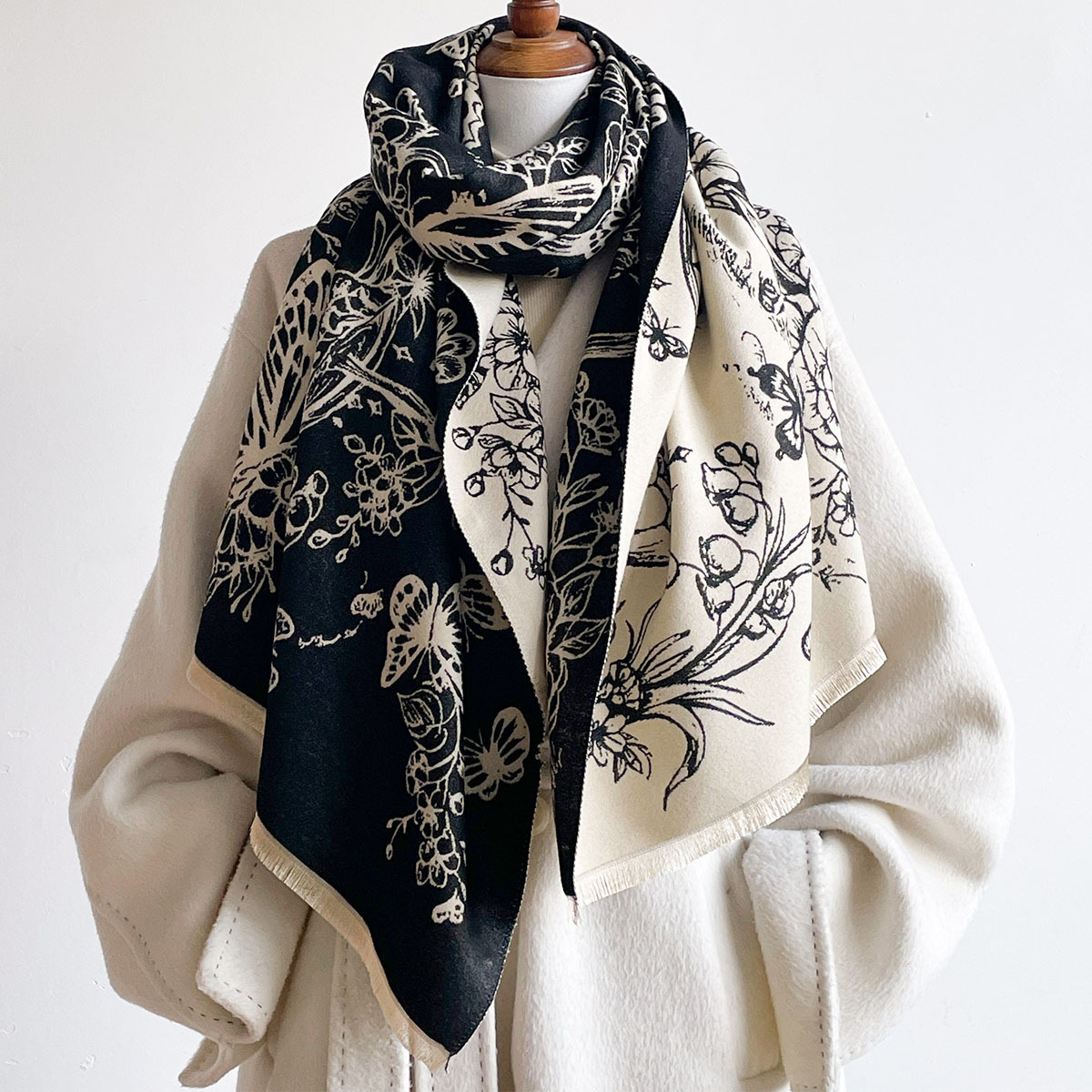وشاح من الكشمير الصناعي للنساء - مراجعة Pashmina Wrap Large وسعره